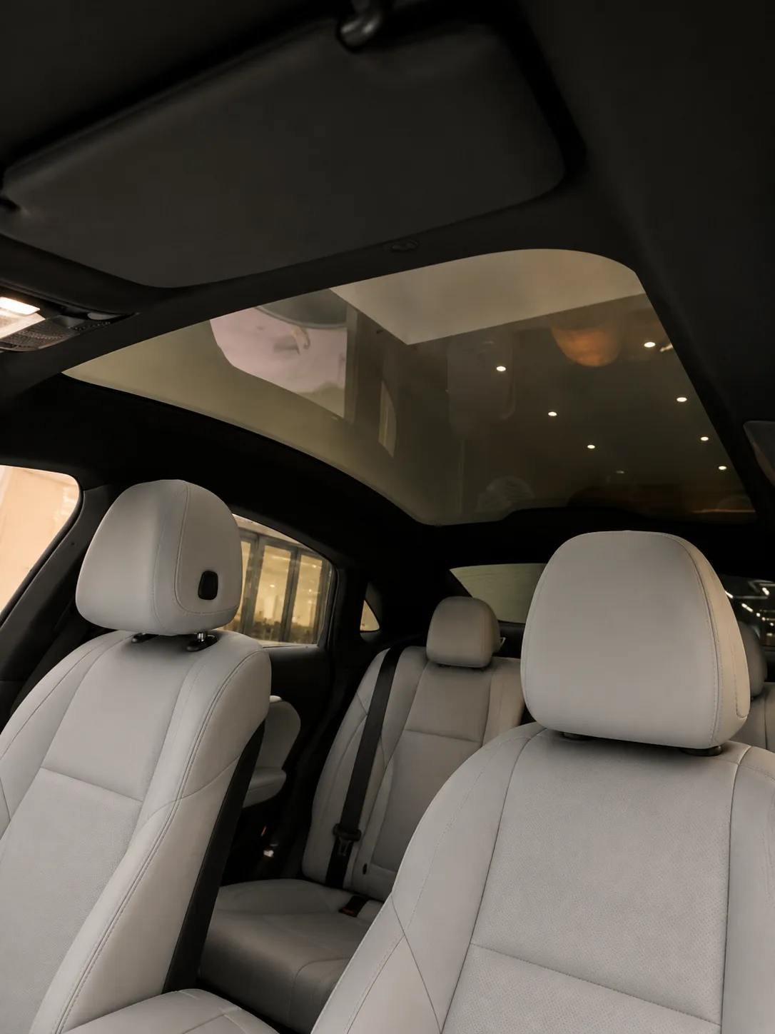 CLA EV  300 L — photo 3