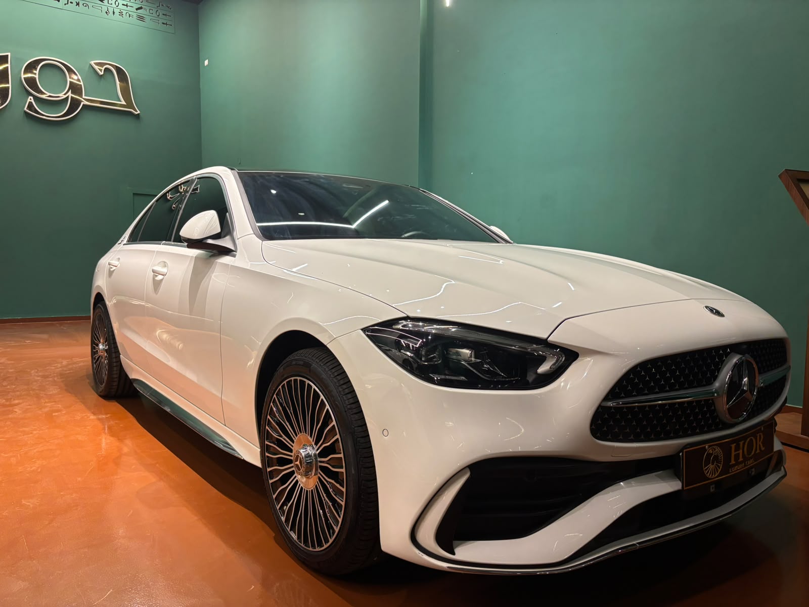 مرسيدس C260L — صورة 1