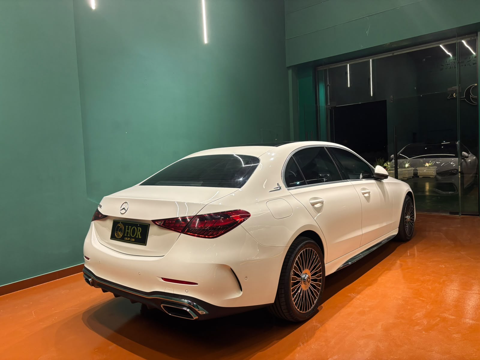 مرسيدس C260L — صورة 2