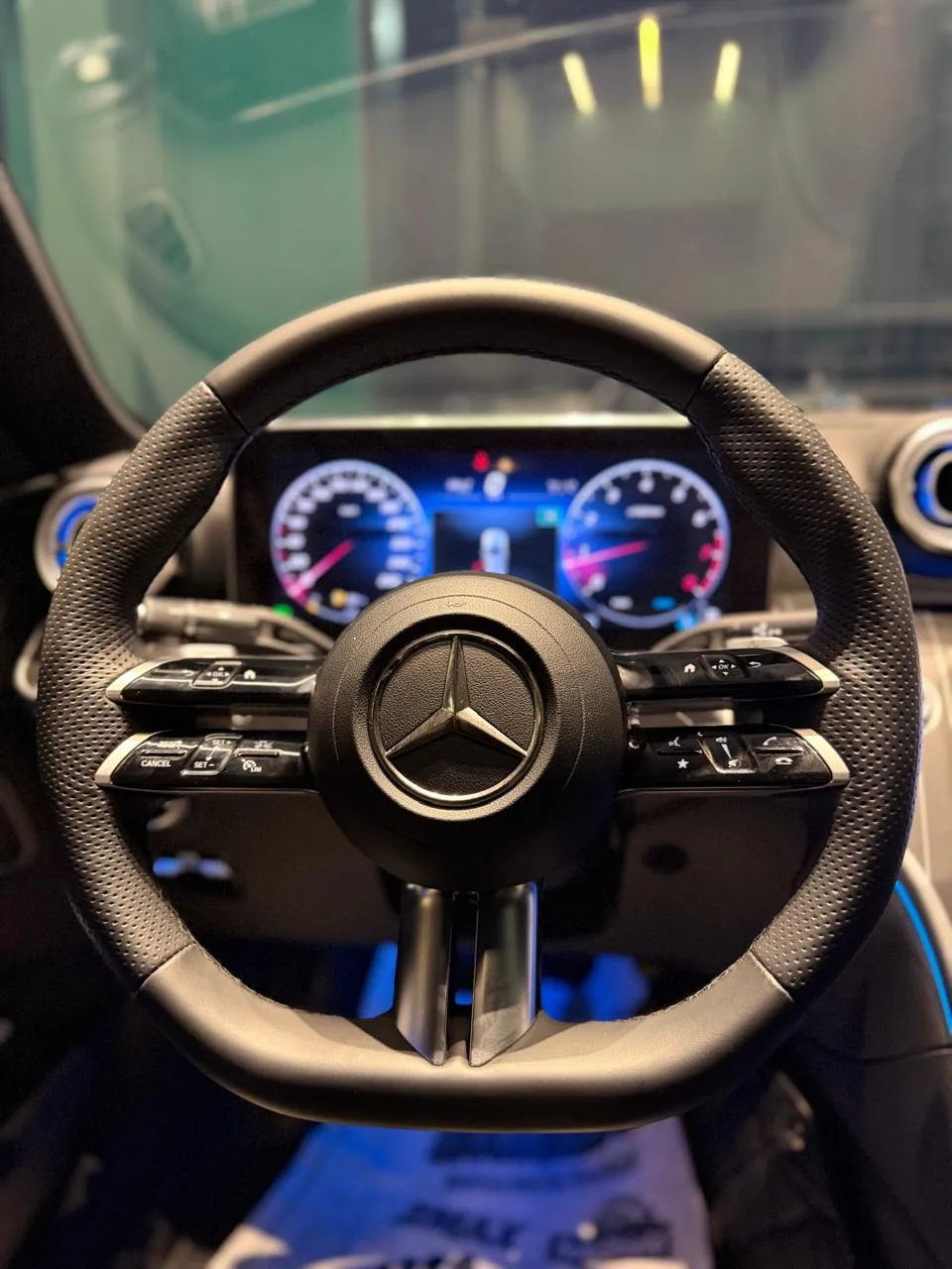 mrcedes-benz c260L — photo 7